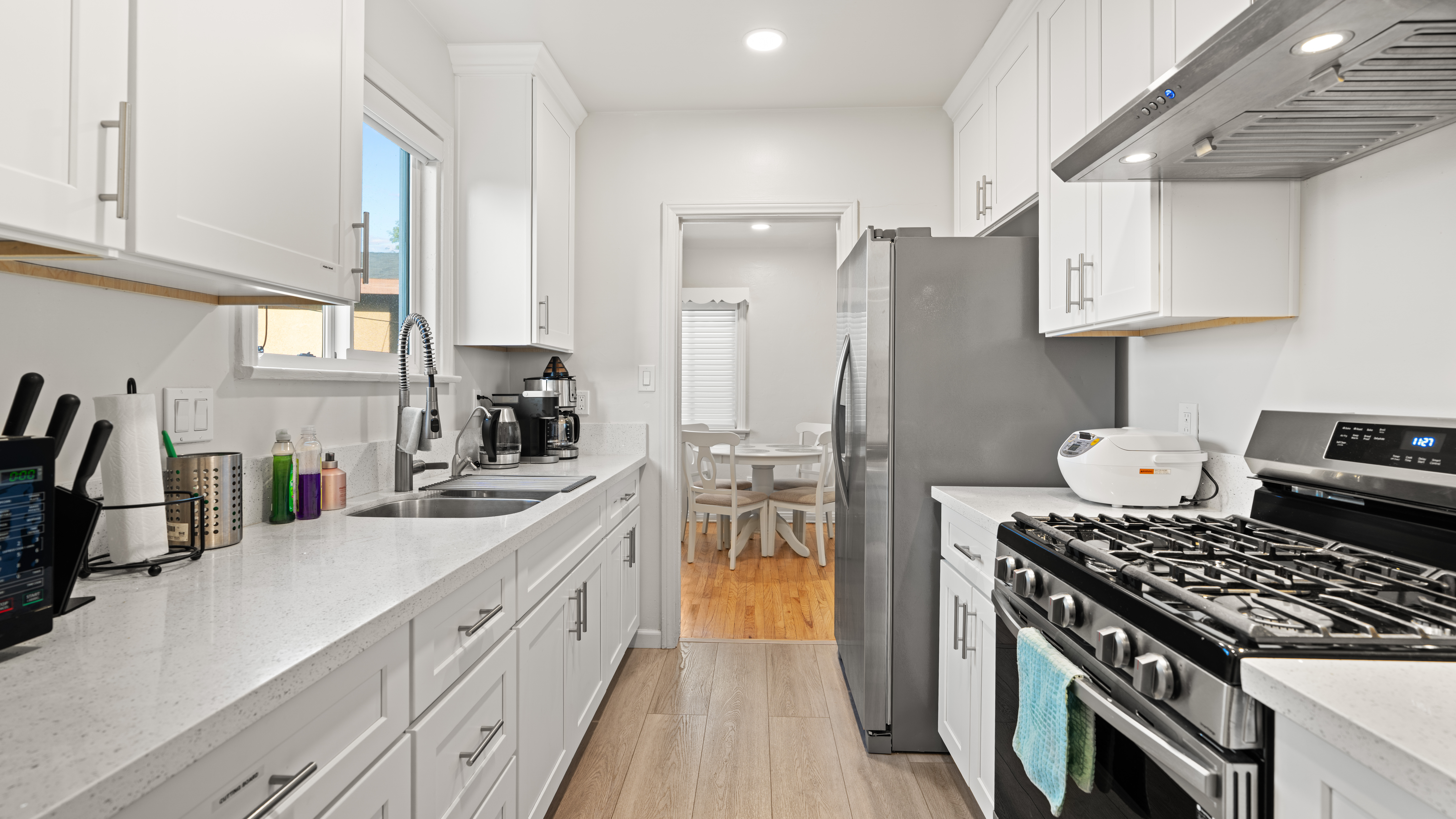 2237 Alhambra photo 4