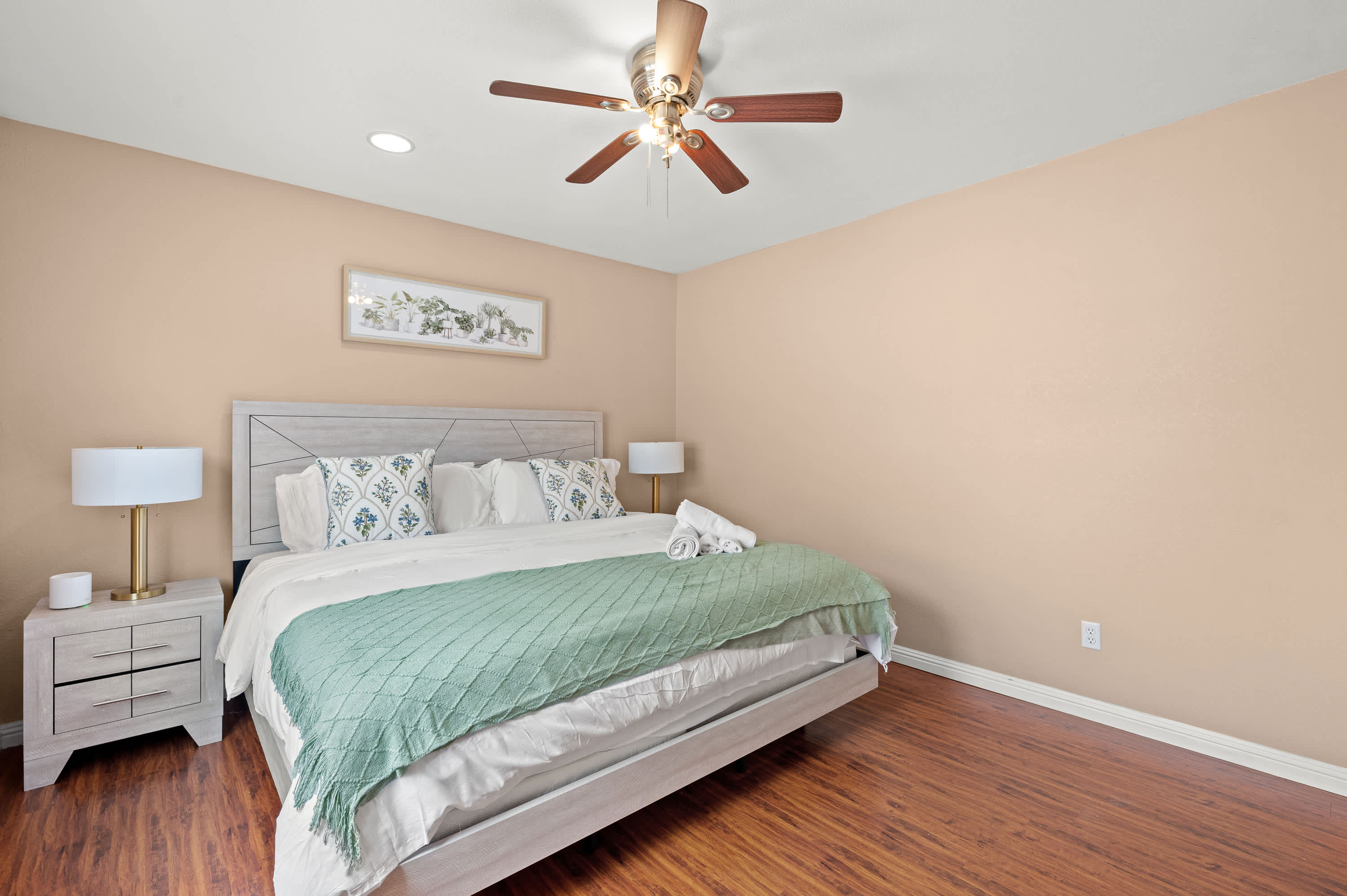 Near USC&DTLA Spacious Private Bedroom #9 photo 2