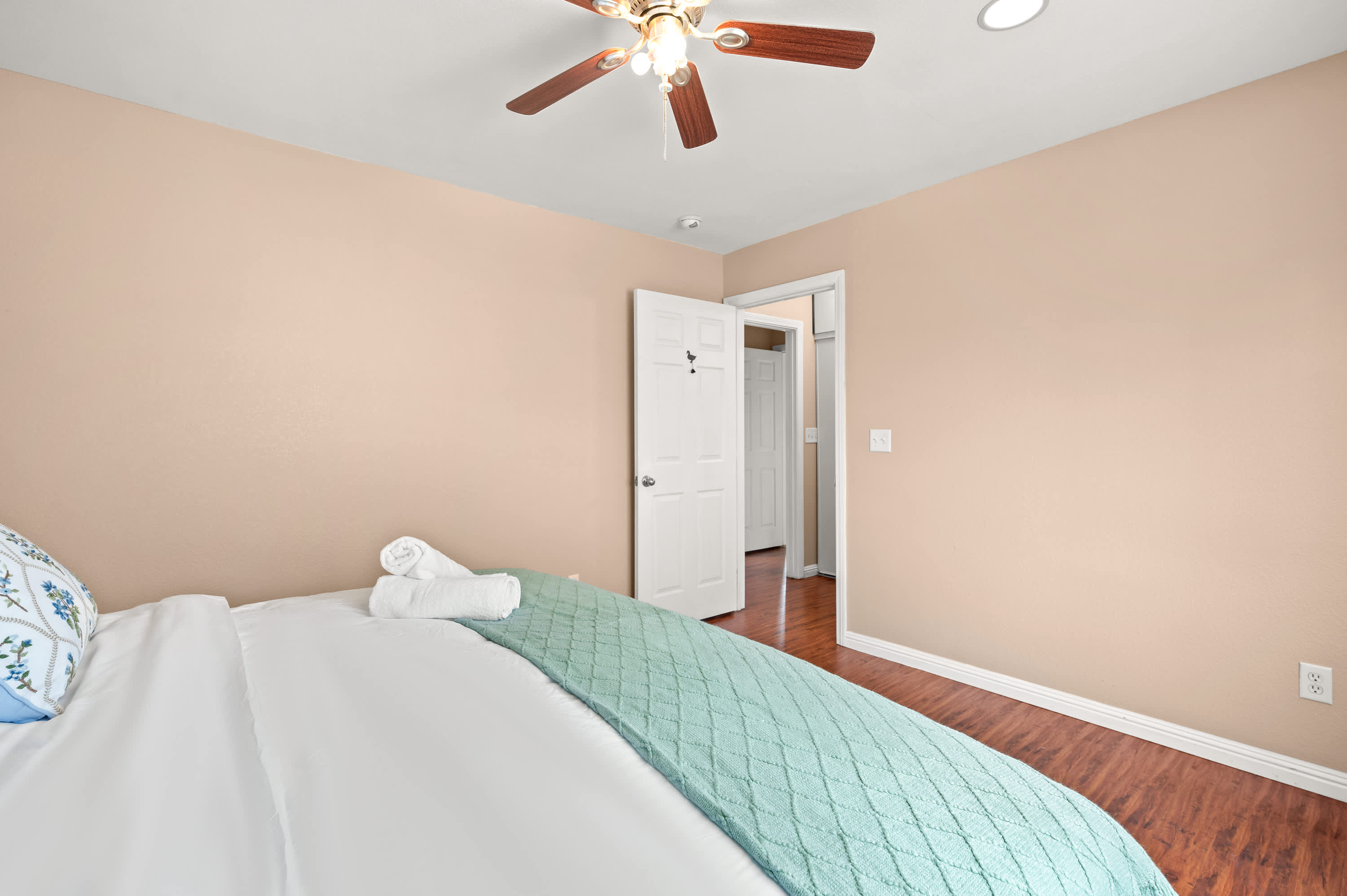 Near USC&DTLA Spacious Private Bedroom #9 photo 3