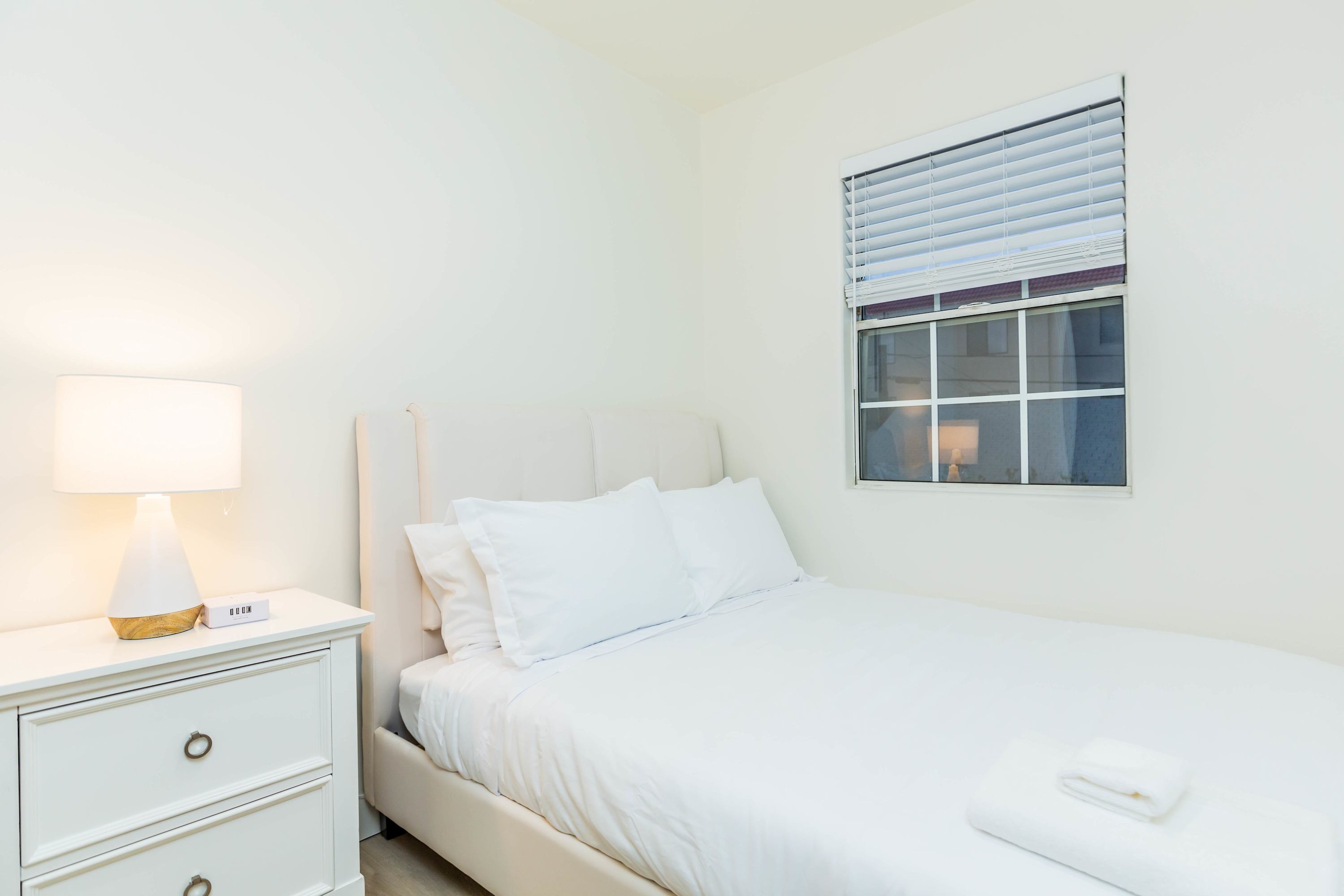 46 S Lotus Ave Unit B #Bedroom 5, Pasadena, CA 91107 photo 4
