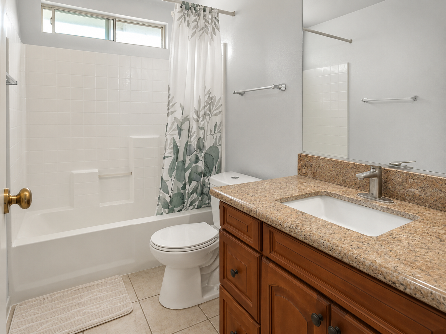 Quiet Queen Room + Desk · 10 Min to Cal Poly photo 3