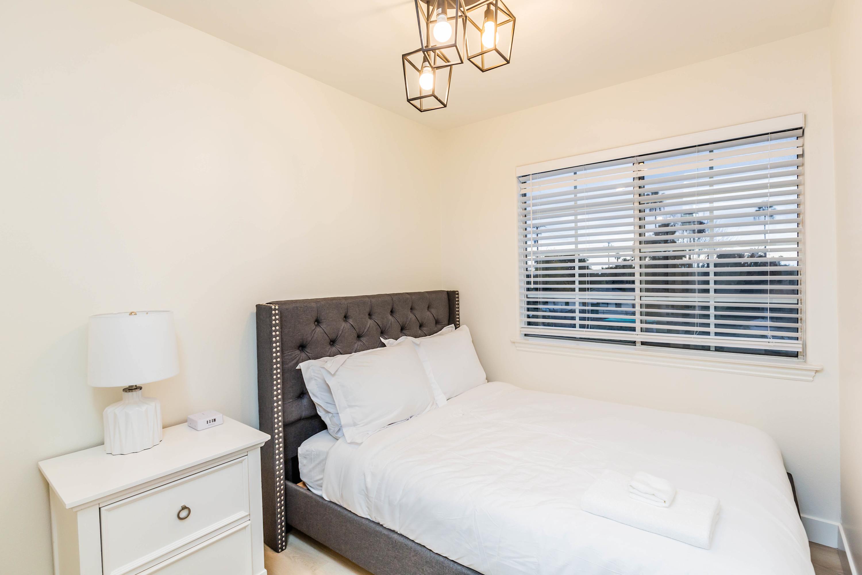 46 S Lotus Ave Unit B #Bedroom 3, Pasadena, CA 91107 photo 3