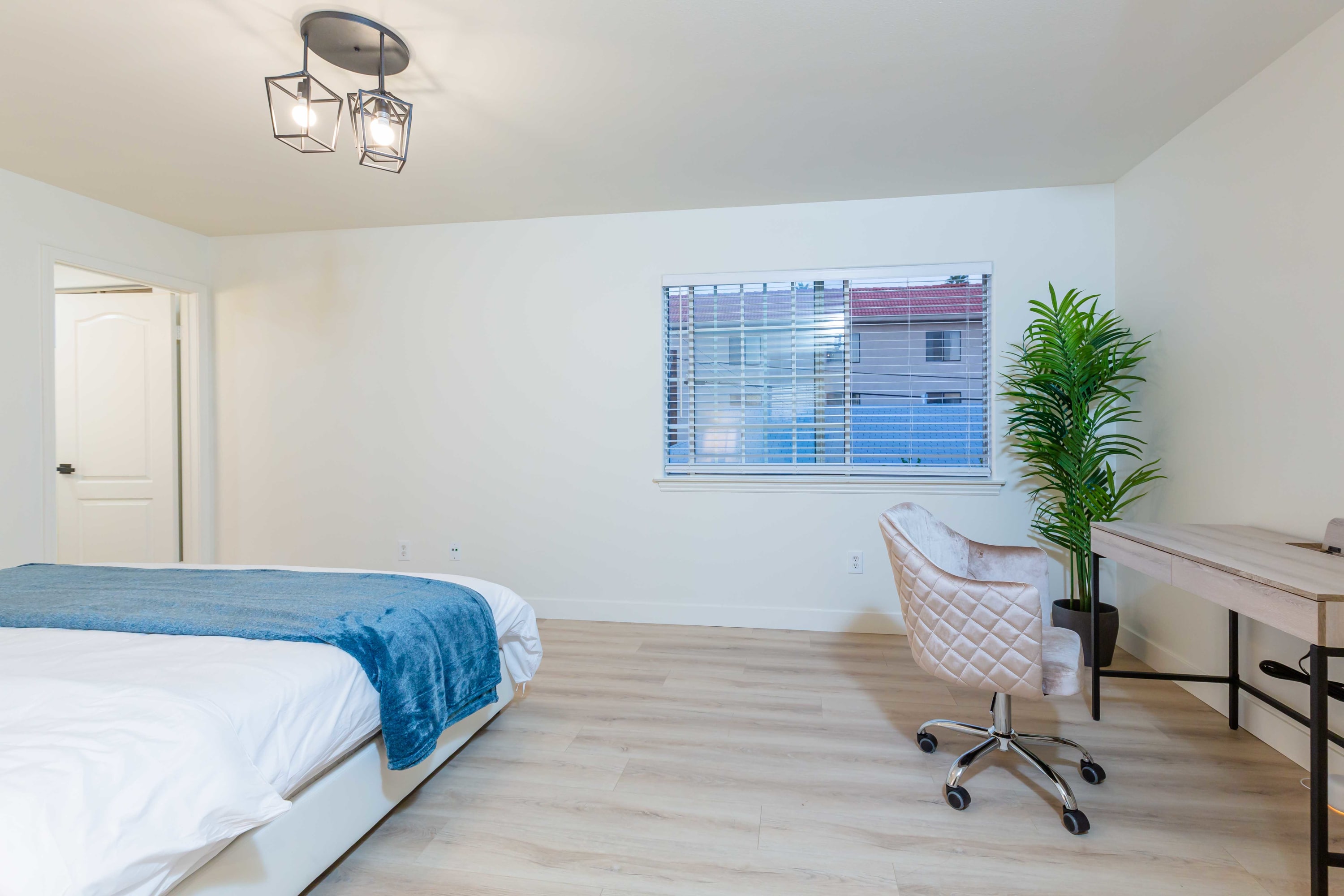 46 S Lotus Ave Unit B #Bedroom 2, Pasadena, CA 91107 photo 2