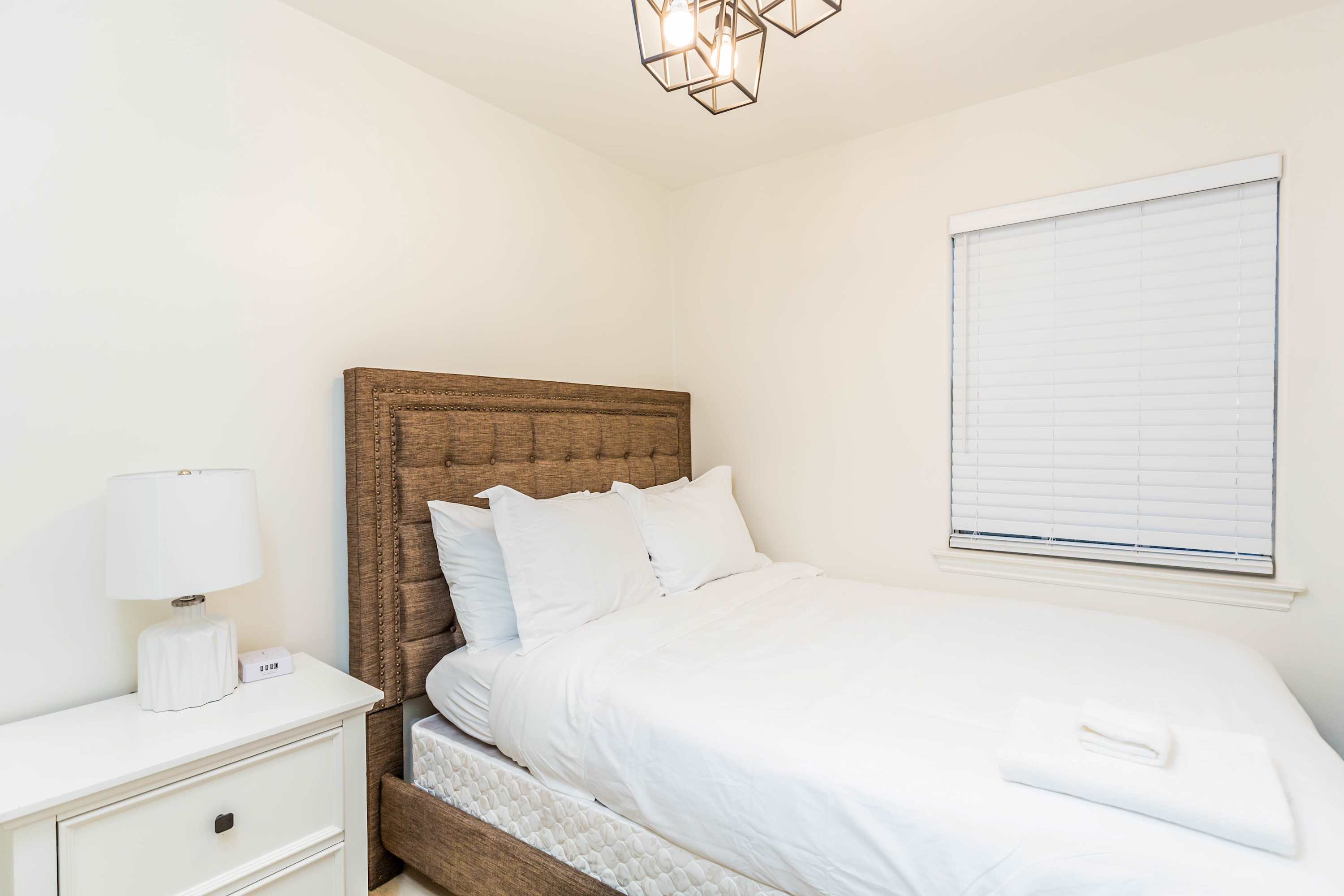 46 S Lotus Ave Unit B #Bedroom 4, Pasadena, CA 91107 photo 4